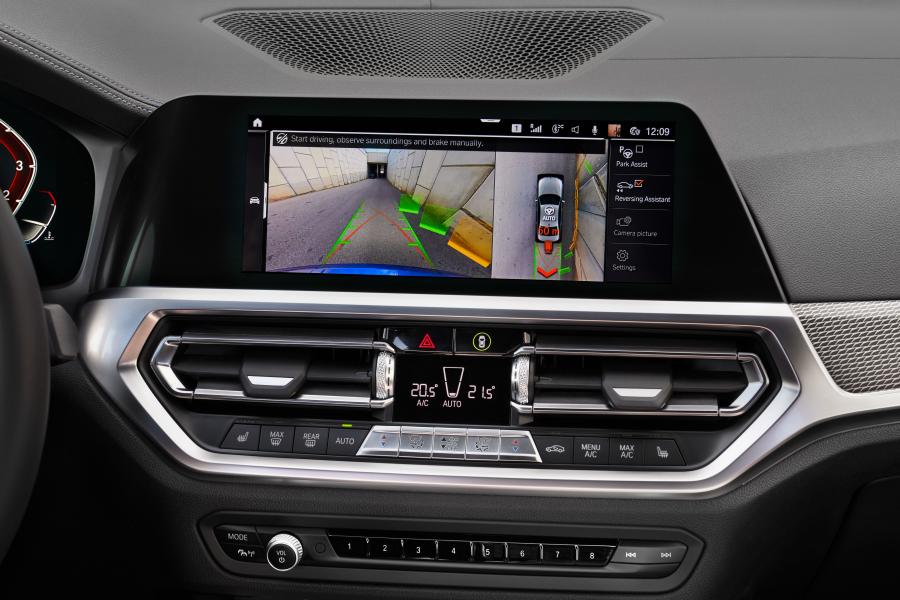 Детали интерьера BMW 330i M Sport (G20) 2019 года  (WW) (фото 197 из 284)